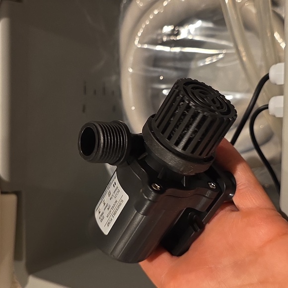 Ice Cold Therapy Machine - Picture 11 of 17